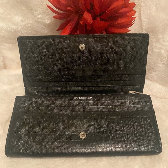 Burberry long wallet - Picture 3 of 9
